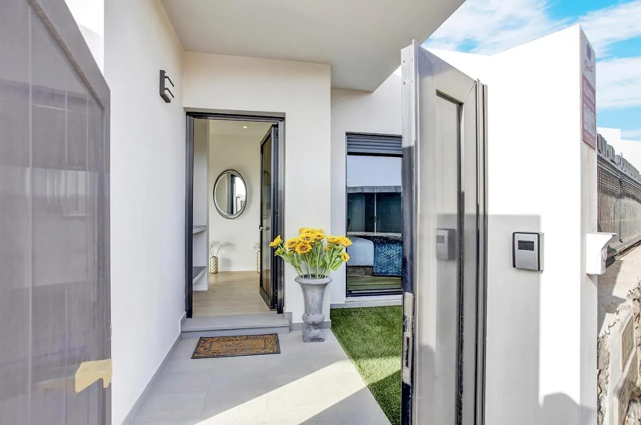 Villa Del Roque, Heated Pool & Luxury In El Roque