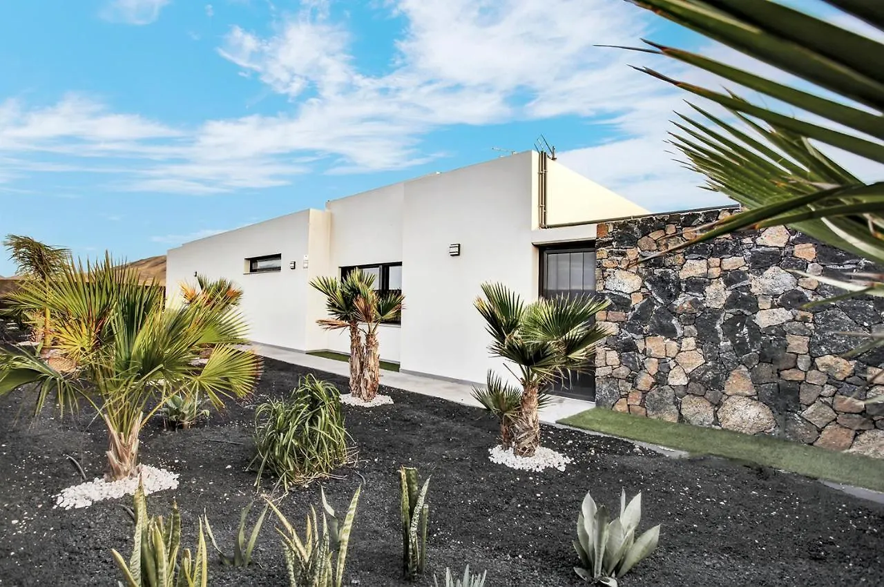 Villa Del Roque, Heated Pool & Luxury In El Roque 0*,  إسبانيا